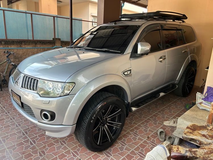 รถ Mitsubishi Pajero Sport 2.5 GT สี เทา