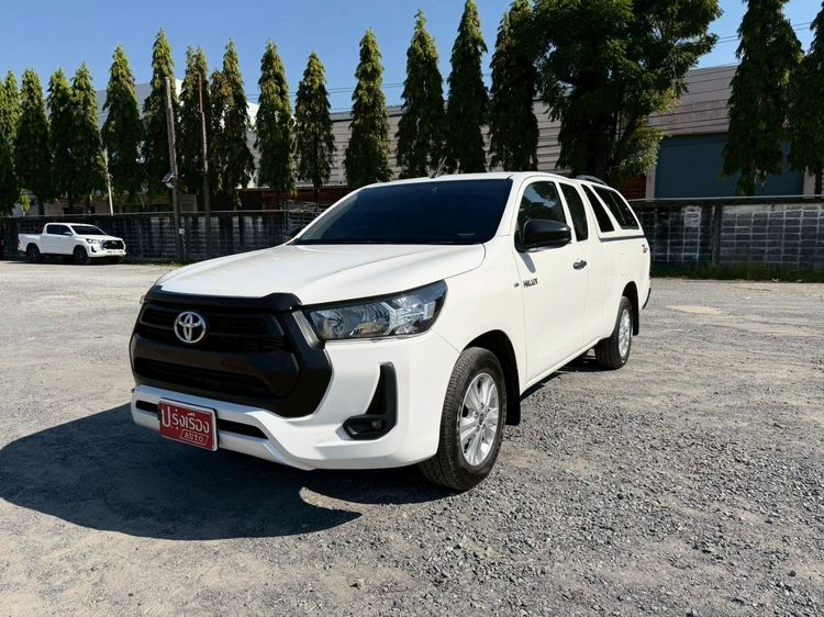 รถ Toyota Hilux Revo Smart Cab 2.4 Mid Z Edition สี ขาว