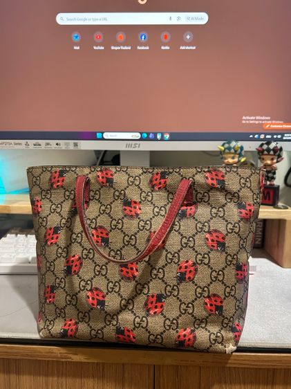 สินค้ามือ2แท้สภาพใช้งาน Gucci kid tote ลายเต่าทอง สภาพใช้งาน ตำหนิมุม4มุมไม่ทะลุ ขาด 1 จุดไม่ทะลุ รูปที่ 10