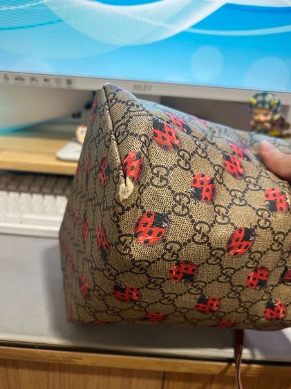 สินค้ามือ2แท้สภาพใช้งาน Gucci kid tote ลายเต่าทอง สภาพใช้งาน ตำหนิมุม4มุมไม่ทะลุ ขาด 1 จุดไม่ทะลุ รูปที่ 13