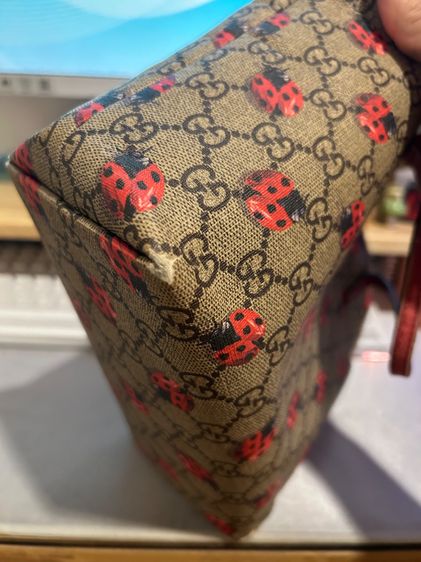 สินค้ามือ2แท้สภาพใช้งาน Gucci kid tote ลายเต่าทอง สภาพใช้งาน ตำหนิมุม4มุมไม่ทะลุ ขาด 1 จุดไม่ทะลุ รูปที่ 15