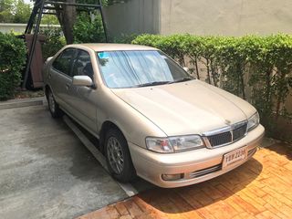 Nissan Sunny 2001