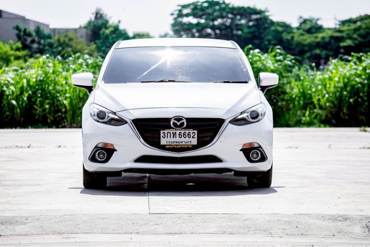 Mazda Mazda3 2004 2.0 S Sports Sedan เบนซิน ไม่ติดแก๊ส เกียร์อัตโนมัติ ขาว รูปที่ 3