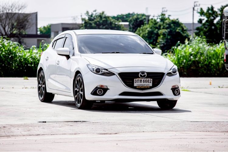 Mazda Mazda3 2004 2.0 S Sports Sedan เบนซิน ไม่ติดแก๊ส เกียร์อัตโนมัติ ขาว รูปที่ 2