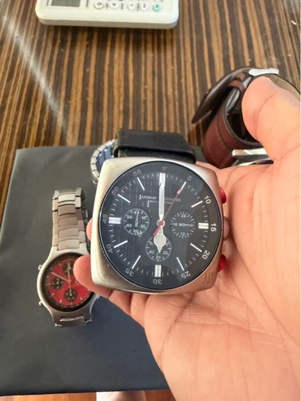 นาฬิกา Fossil และ armani