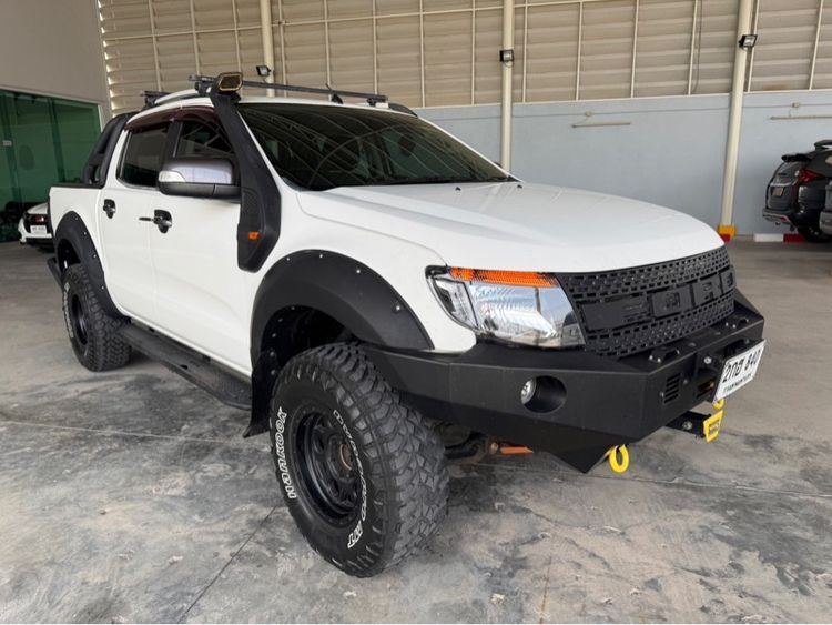 รถ Ford Ranger 2.0 Hi-Rider XLT สี ขาว