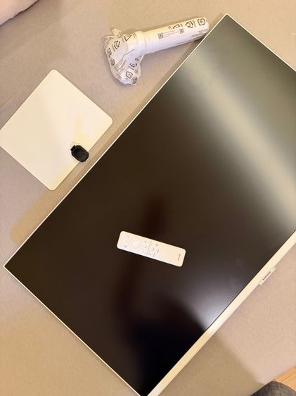 จอภาพ ขายหน้าจอสมาร์ทมอนิเตอร์ 4K Samsung Smart Monitor M7 32 นิ้ว สีขาวมินิมอล สภาพนางฟ้า ผลิตปี 2026