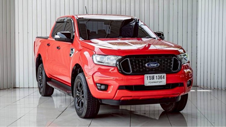 รถ Ford Ranger 2.2 XLT สี แดง