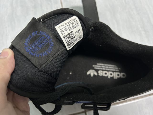 รองเท้า adidas Forum Low