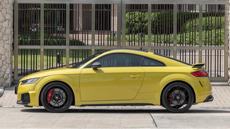 Audi Audi TT RS  2022 2.5 TFSI Quattro 4WD เบนซิน ไม่ติดแก๊ส เกียร์อัตโนมัติ เหลือง รูปที่ 2