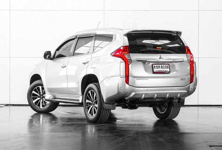 Mitsubishi Pajero Sport 2016 2.4 GT Premium 4WD Utility-car ดีเซล ไม่ติดแก๊ส เกียร์อัตโนมัติ เทา รูปที่ 4