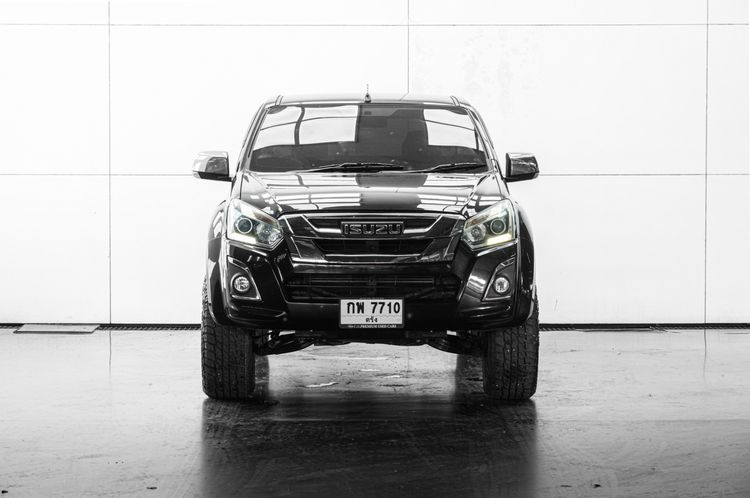 Isuzu D-MAX 2017 1.9 Hi-Lander Z Pickup ดีเซล ไม่ติดแก๊ส เกียร์ธรรมดา ดำ รูปที่ 3