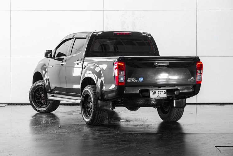 Isuzu D-MAX 2017 1.9 Hi-Lander Z Pickup ดีเซล ไม่ติดแก๊ส เกียร์ธรรมดา ดำ รูปที่ 4