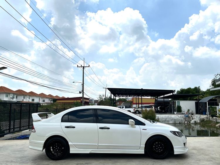 Honda Civic 2011 1.8 E Sport Pearl Sedan เบนซิน ไม่ติดแก๊ส เกียร์อัตโนมัติ ขาว รูปที่ 4