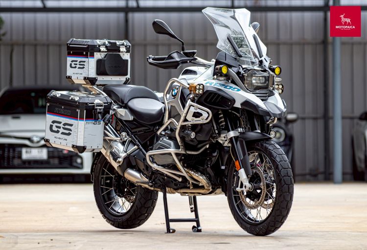 Bmw R1200GSA ปี2016 สีขาว วิ่ง80,000Km. พร้อมออกทริป