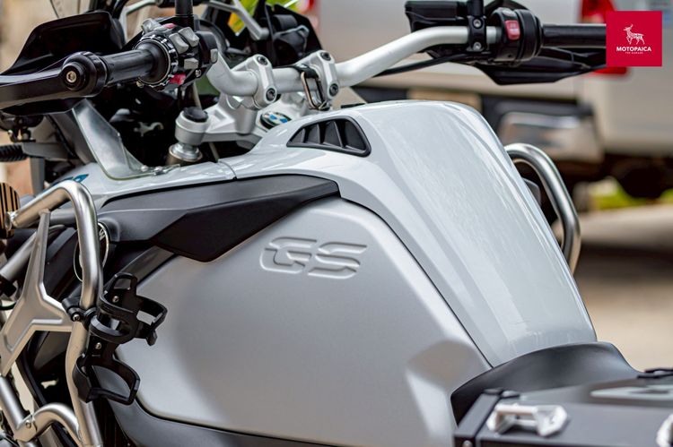 Bmw R1200GSA ปี2016 สีขาว วิ่ง80,000Km. พร้อมออกทริป รูปที่ 16