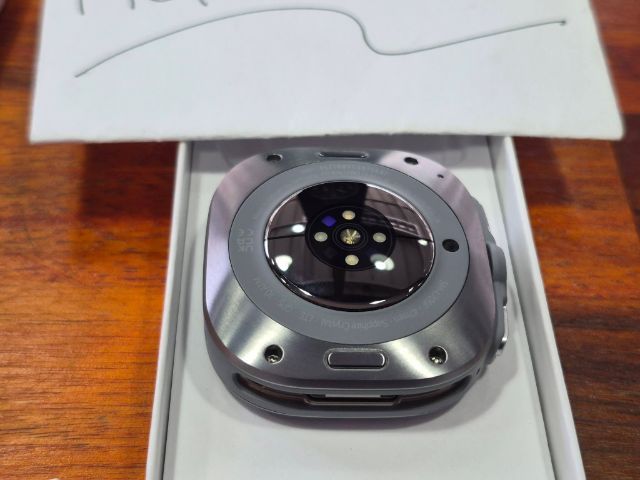 Samsung Galaxy Watch Ultra 2025
สี Titanium Blue  (2025) LTE  47มม. 
