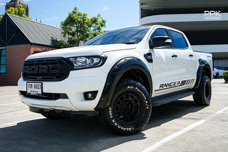 รถ Ford Ranger 2.2 Hi-Rider XLT สี ขาว