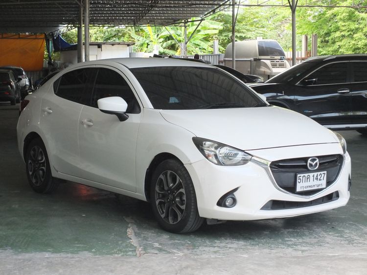 Mazda Mazda 2 2015 1.5 XD High Plus Sedan ดีเซล ไม่ติดแก๊ส เกียร์อัตโนมัติ ขาว รูปที่ 4