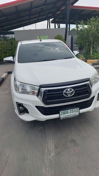 Toyota Hilux Revo 2019 2.4 Z Edition Entry Pickup ดีเซล เกียร์ธรรมดา ขาว รูปที่ 2