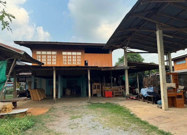บ้านพร้อมที่ดินมีโฉนด