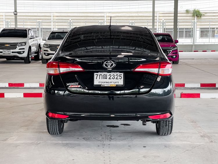 Toyota Yaris ATIV 2018 1.2 J Sedan เบนซิน ไม่ติดแก๊ส เกียร์อัตโนมัติ ดำ รูปที่ 4