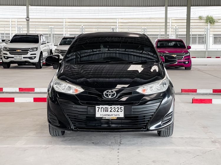 Toyota Yaris ATIV 2018 1.2 J Sedan เบนซิน ไม่ติดแก๊ส เกียร์อัตโนมัติ ดำ รูปที่ 2