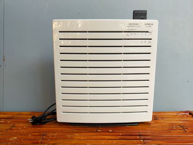 เครื่องฟอกอากาศ hitachi ep-a3000 ใหม่ๆเลยครับ