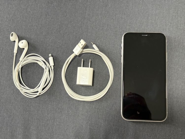 Iphone 16 64GB สีขาว