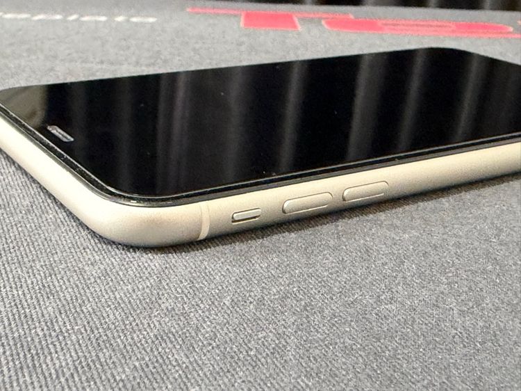 Iphone 16 64GB สีขาว รูปที่ 8