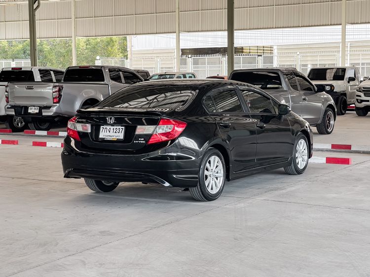 Honda Civic 2013 1.8 S i-VTEC Sedan เบนซิน ไม่ติดแก๊ส เกียร์อัตโนมัติ ดำ รูปที่ 3