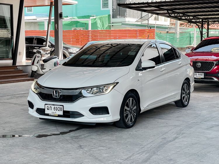 Honda City 2018 1.5 S i-VTEC Sedan เบนซิน LPG เกียร์อัตโนมัติ ขาว