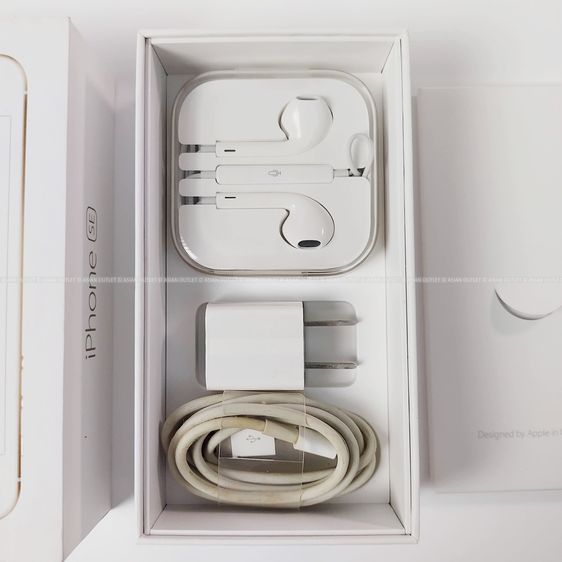 กล่องเปล่า iPhone SE Gold 16 GB แท้ พร้อมอุปกรณ์ครบกล่อง หูฟังใหม่ในซีลยังไม่ได้ใช้งาน หายาก ราคาพิเศษ รูปที่ 5