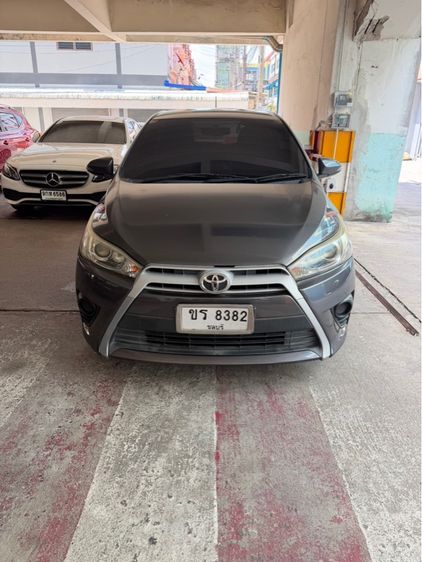 รถ Toyota Yaris 1.2 G สี เทา