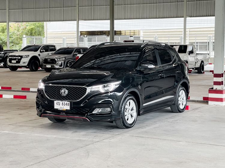 รถ MG ZS 1.5 D สี ดำ
