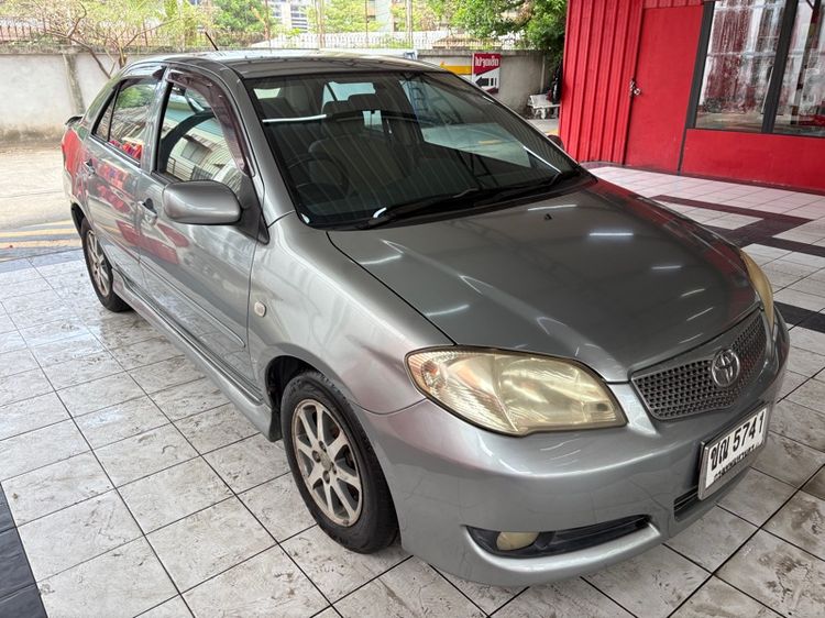 รถ Toyota Vios 1.5 E สี เทา