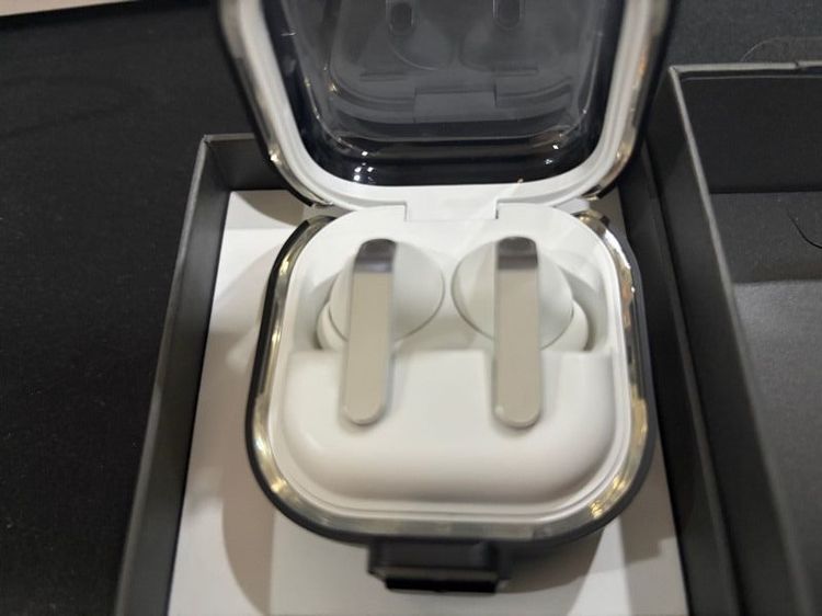 อื่นๆ Galaxy Buds 4 Pro สีขาว ครบกล่อง