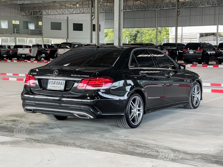 Mercedes-Benz E-Class 2015 E300 2.2 BlueTEC Hybrid AMG Dynamic Sedan ไฮบริด ไม่ติดแก๊ส เกียร์อัตโนมัติ ดำ รูปที่ 3