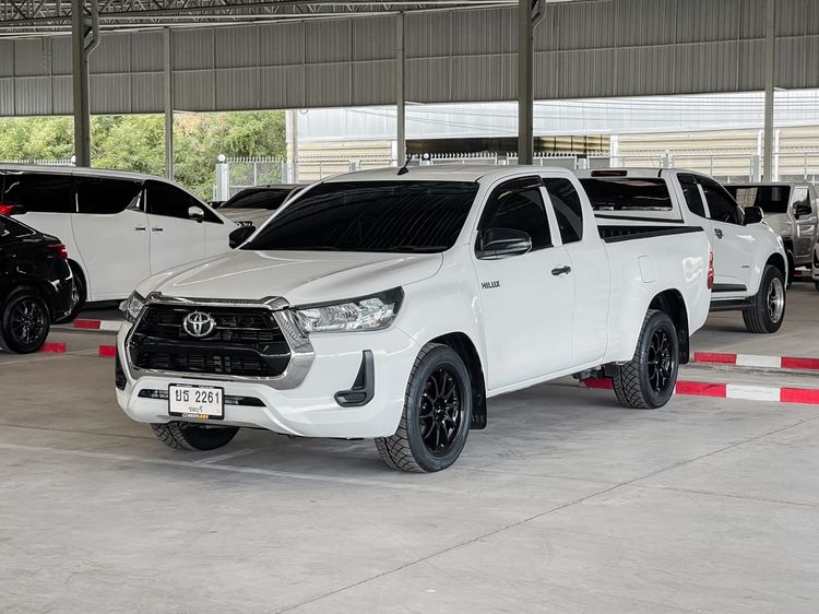 รถ Toyota Hilux Revo 2.4 Z Edition Entry สี ขาว