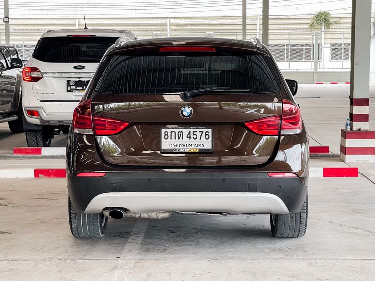 BMW X1 2012 2.0 sDrive18i Utility-car เบนซิน ไม่ติดแก๊ส เกียร์อัตโนมัติ น้ำตาล รูปที่ 4