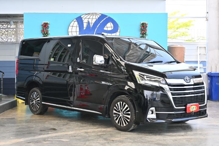 รถ Toyota Majesty 2.8 Premium สี ดำ