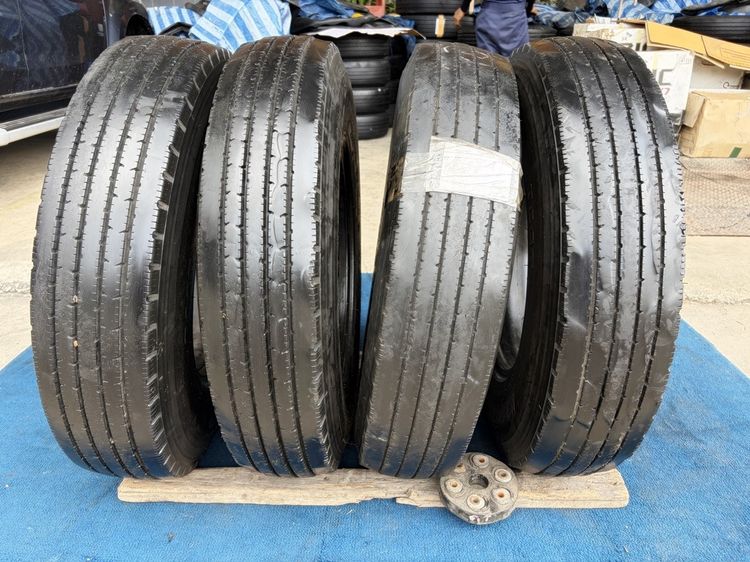Bridgestone ยางใช้งานแล้ว 7.00r16 radial r200 ชุดนี้มี 4ชุด มียางใน