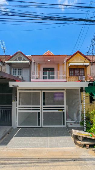มีบางส่วน ขายทาวน์เฮ้าส์ 2 ชั้น หมู่บ้านร่มทิพย์ หทัยราษฎร์ 33 เนื้อที่ 18 ตรว. รีโนเวทใหม่ ของแถมเพียบพร้อมอยู่ รูปที่ 2