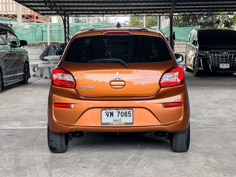 Mitsubishi Mirage 2017 1.2 GLX Sedan เบนซิน ไม่ติดแก๊ส เกียร์อัตโนมัติ ส้ม รูปที่ 4
