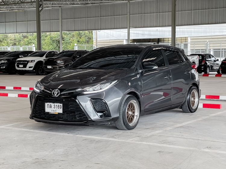 รถ Toyota Yaris 1.2 Sport Hatchback สี เทา