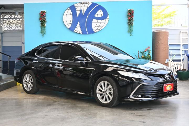 รถ Toyota Camry 2.5 Sport สี ดำ