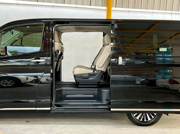 Toyota Majesty 2020 2.8 Standard Van ดีเซล ไม่ติดแก๊ส เกียร์อัตโนมัติ ดำ รูปที่ 3