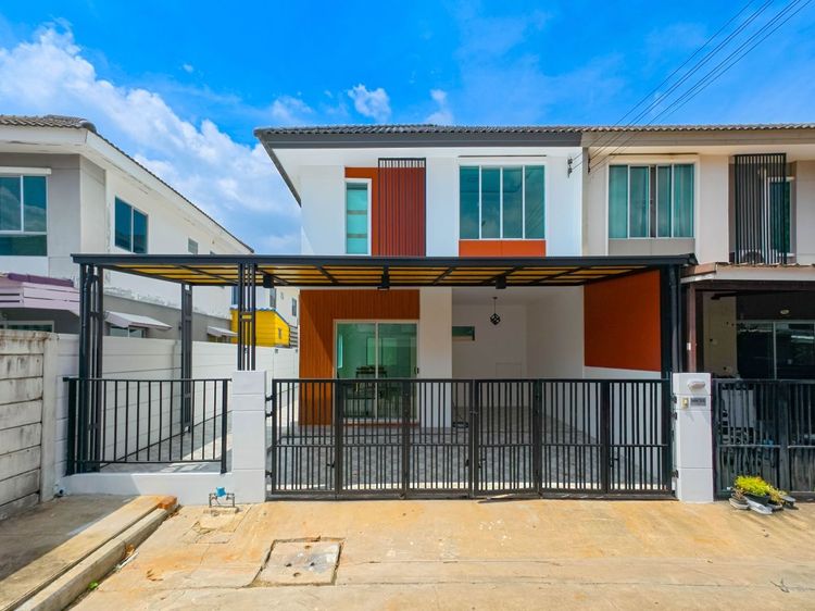 มีบางส่วน รีโนเวทใหม่สไตล์ Minimal Modern พฤกษาวิลล์ 55  สุเหร่าคลองหนึ่ง 15 หทัยราษฎร์ กีบหมู แปลงมุม 23 ตรว