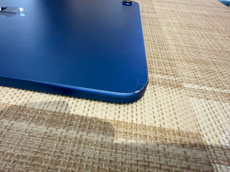 I pad gen11 Wi-Fi 128 มีรอยรูปสุดท้าย รูปที่ 9