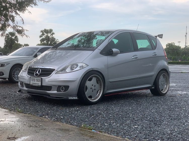 รถ Mercedes-Benz A-Class A200 สี บรอนซ์เงิน